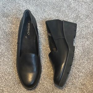 Vionic Willa Werge Loafer